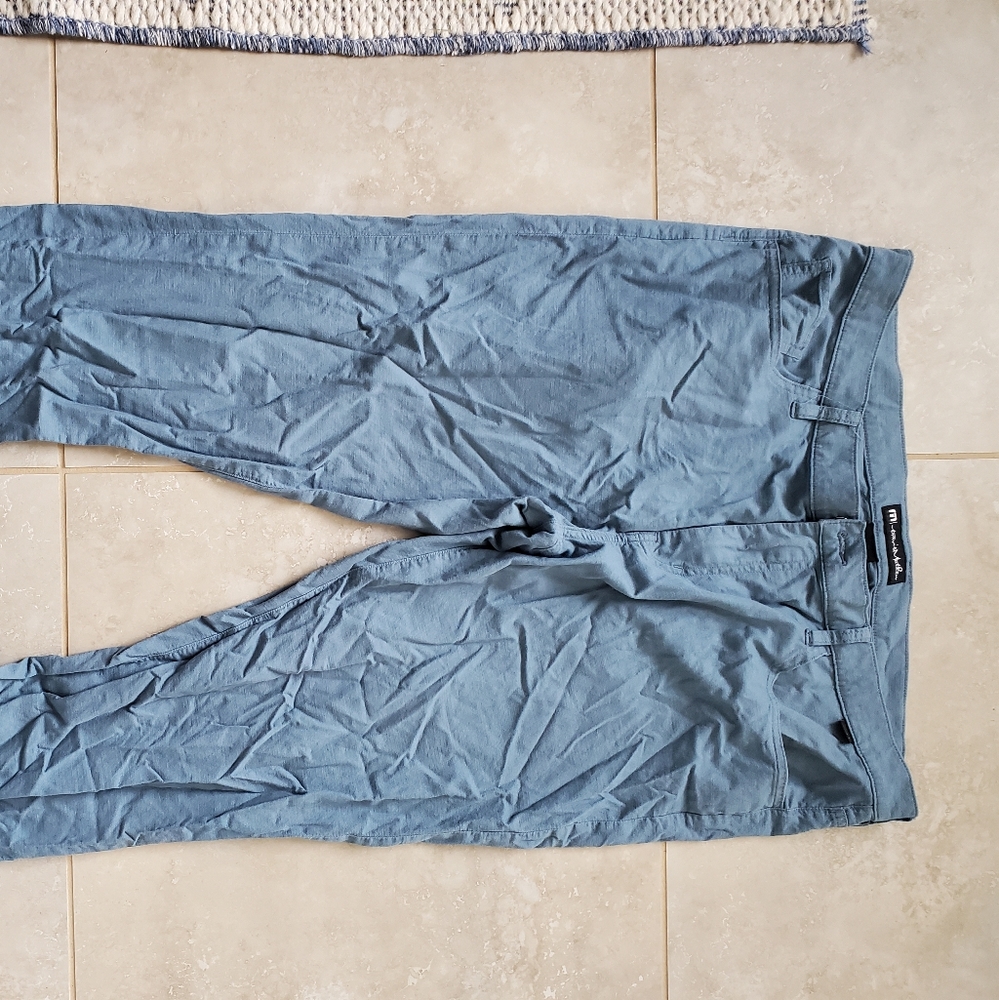 Travis Matthew pants